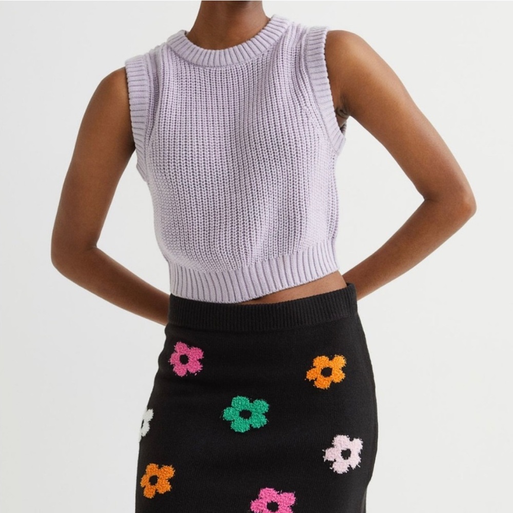 H&M Knit Crewneck Cropped Sweater Vest Sleeveless Purple Feminine Summer Pastel